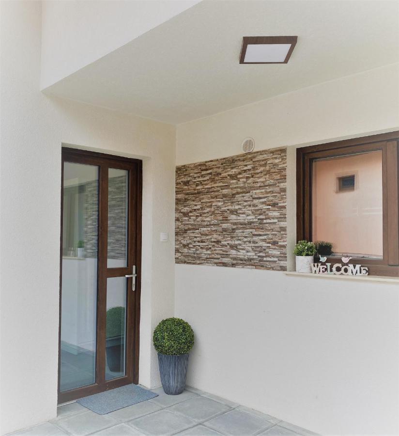 Fenyo Apartman House Ii. Odorheiu Secuiesc Exterior photo